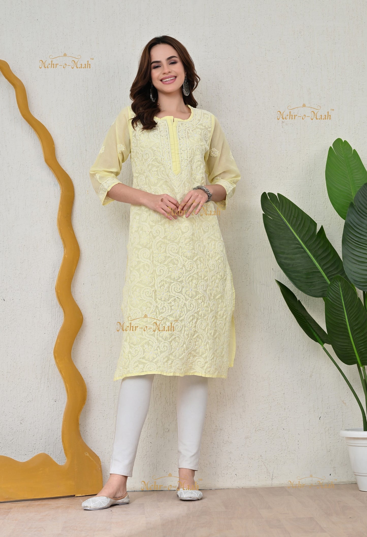 Anika Cotton Chikankari kurti