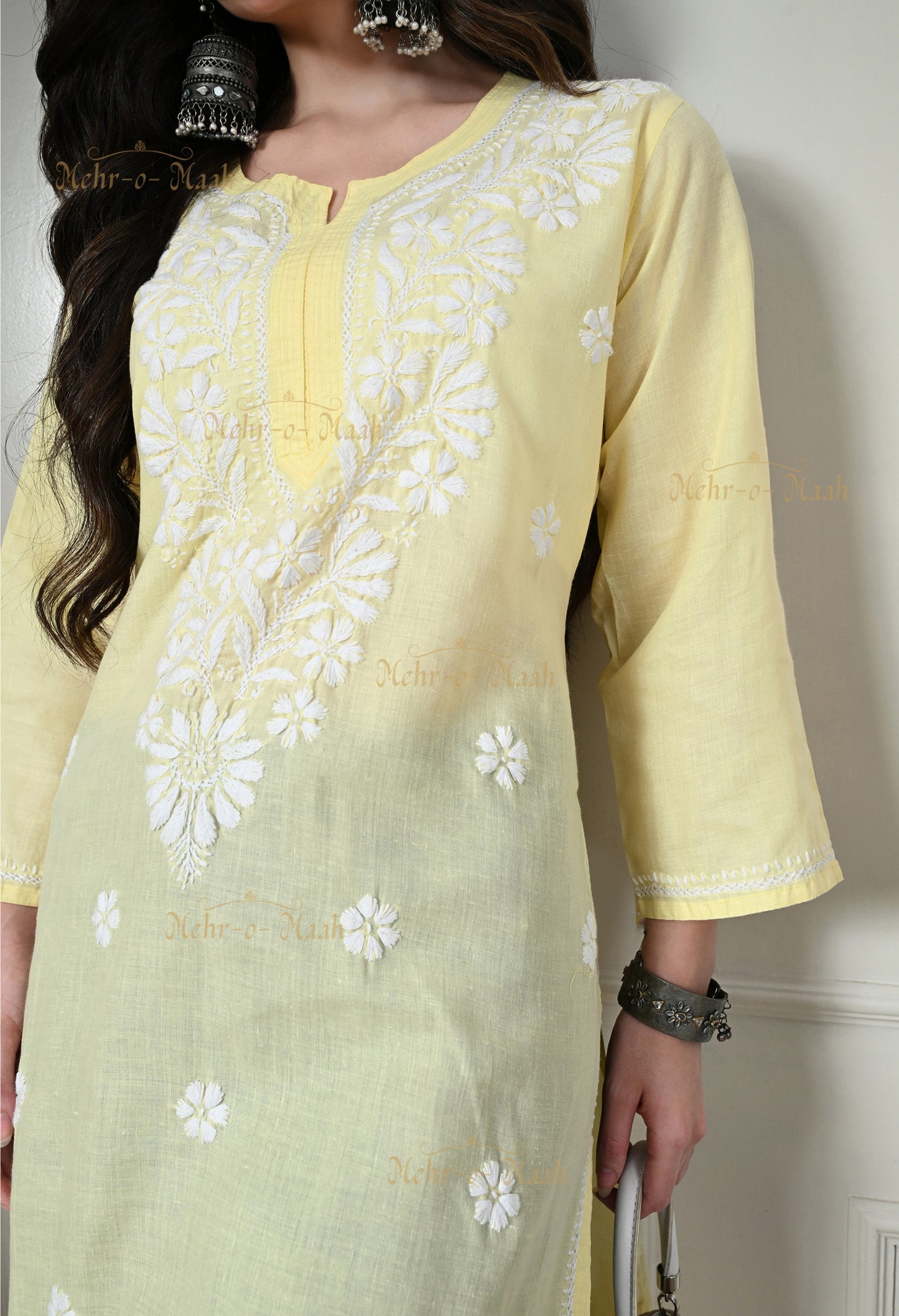 Hoor Cotton Chikankari Kurti